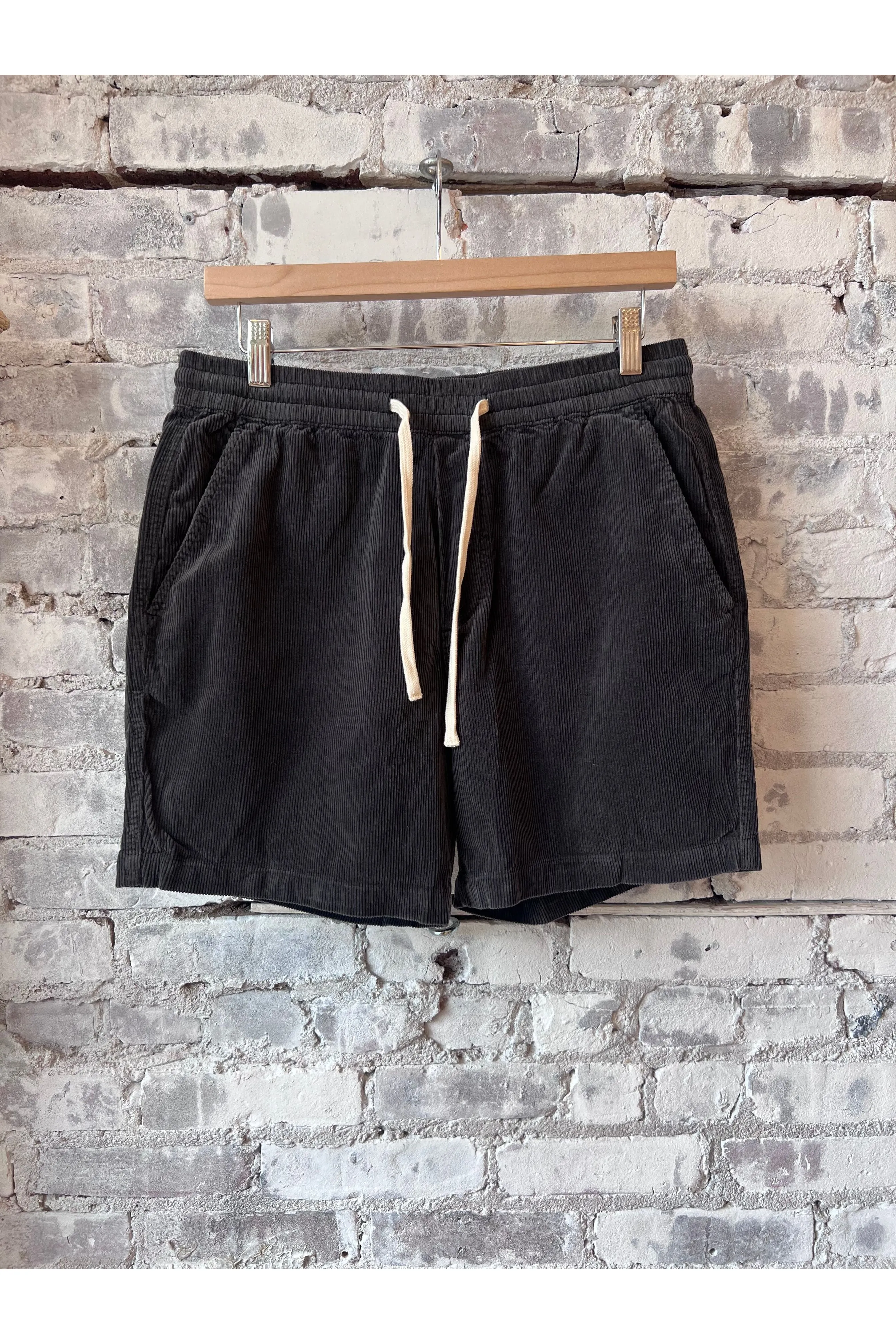 6" Saturday Corduroy Short - Faded Black