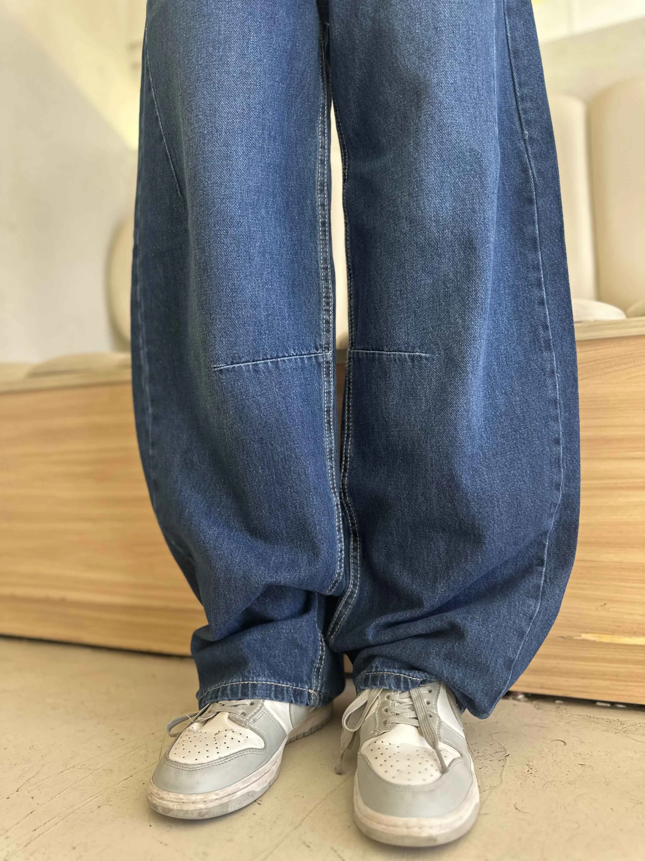 Balloon - Navy Blue Jeans.