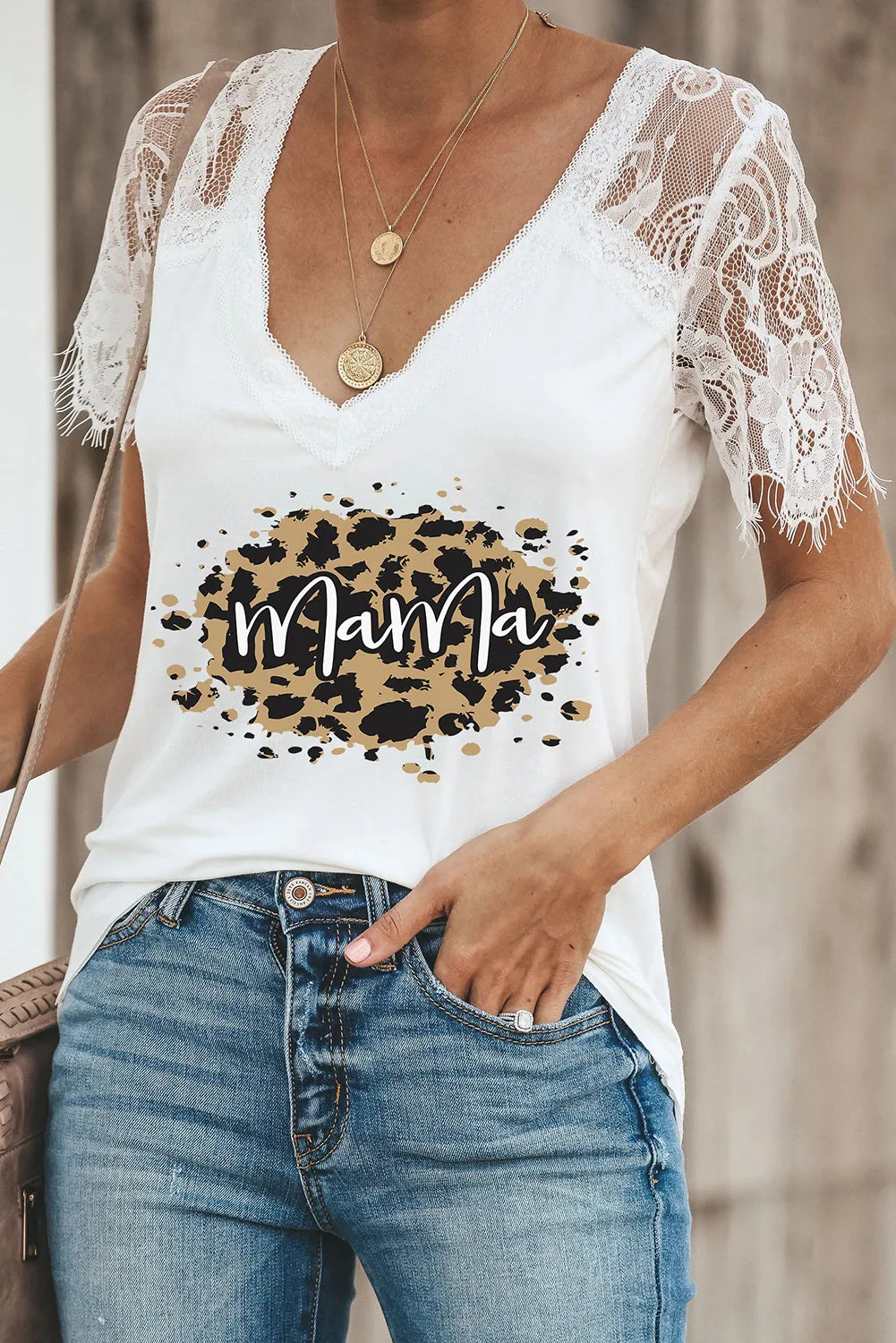Contrast Mama Letter Print V Neck Lace Sleeve Tee