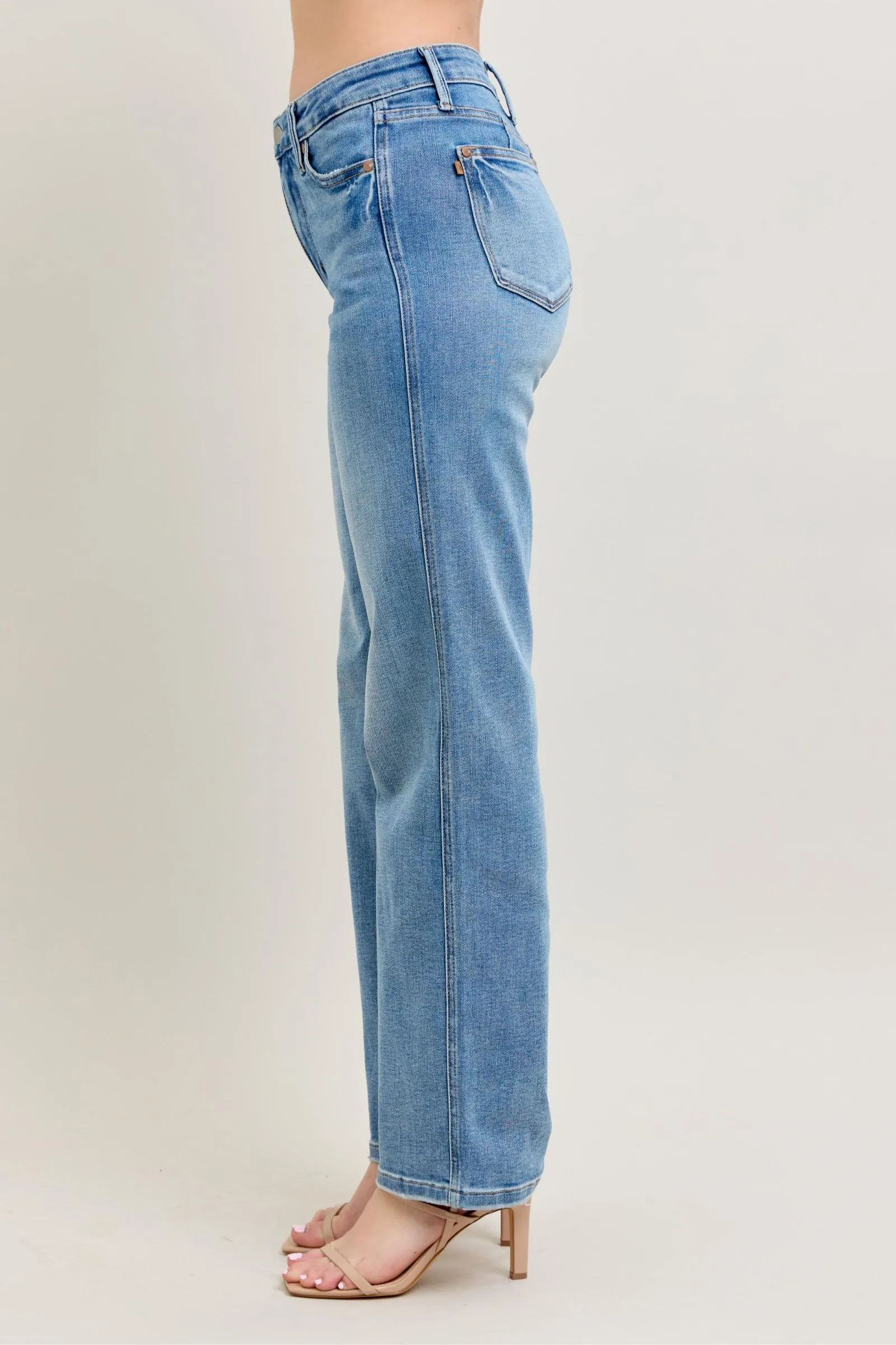 PRE-ORDER Judy Blue Mid Rise Tummy Control Vintage Wash Straight Jeans