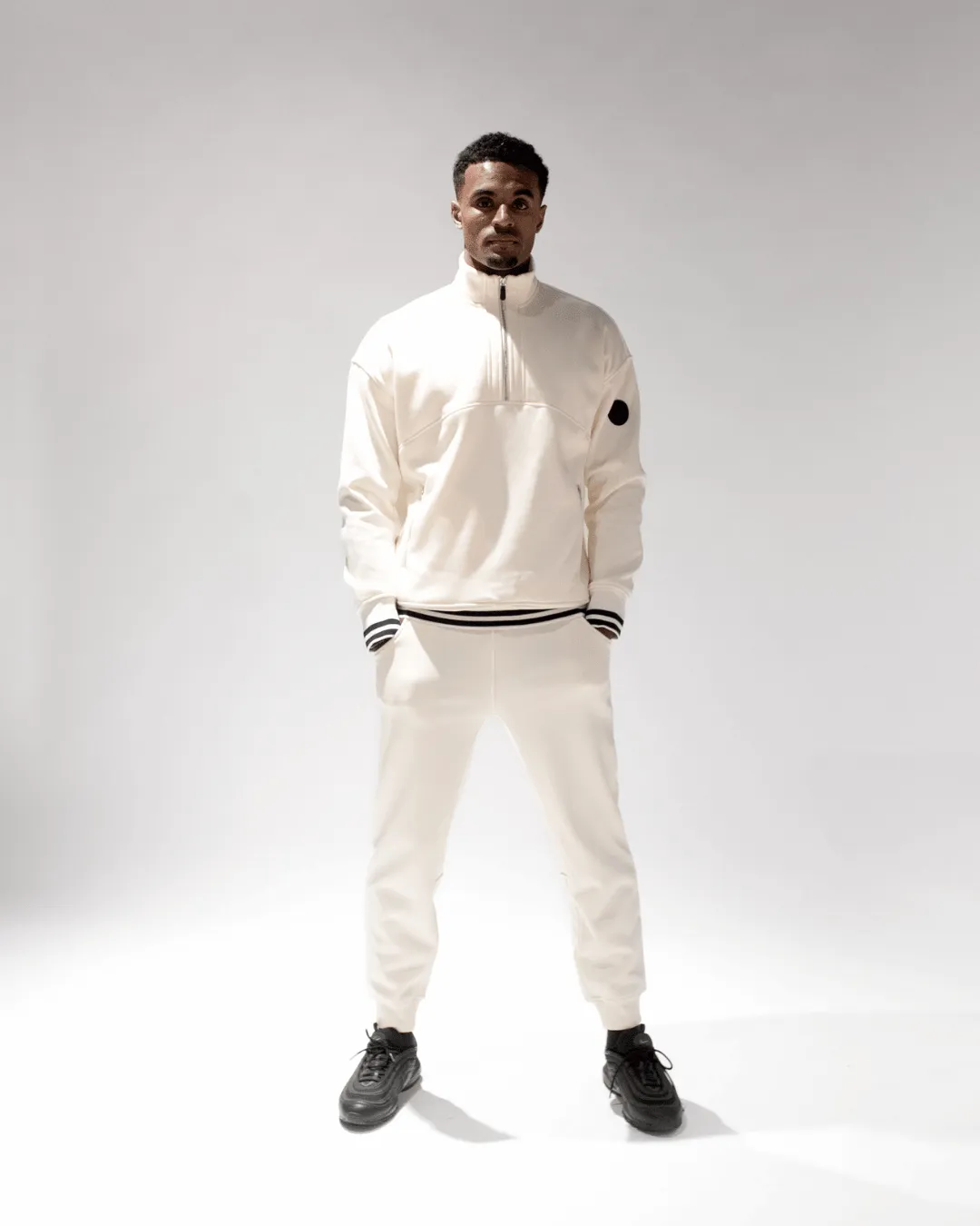 [ULTRALUX] 1/4 Zip Sweatshirt - Ivory