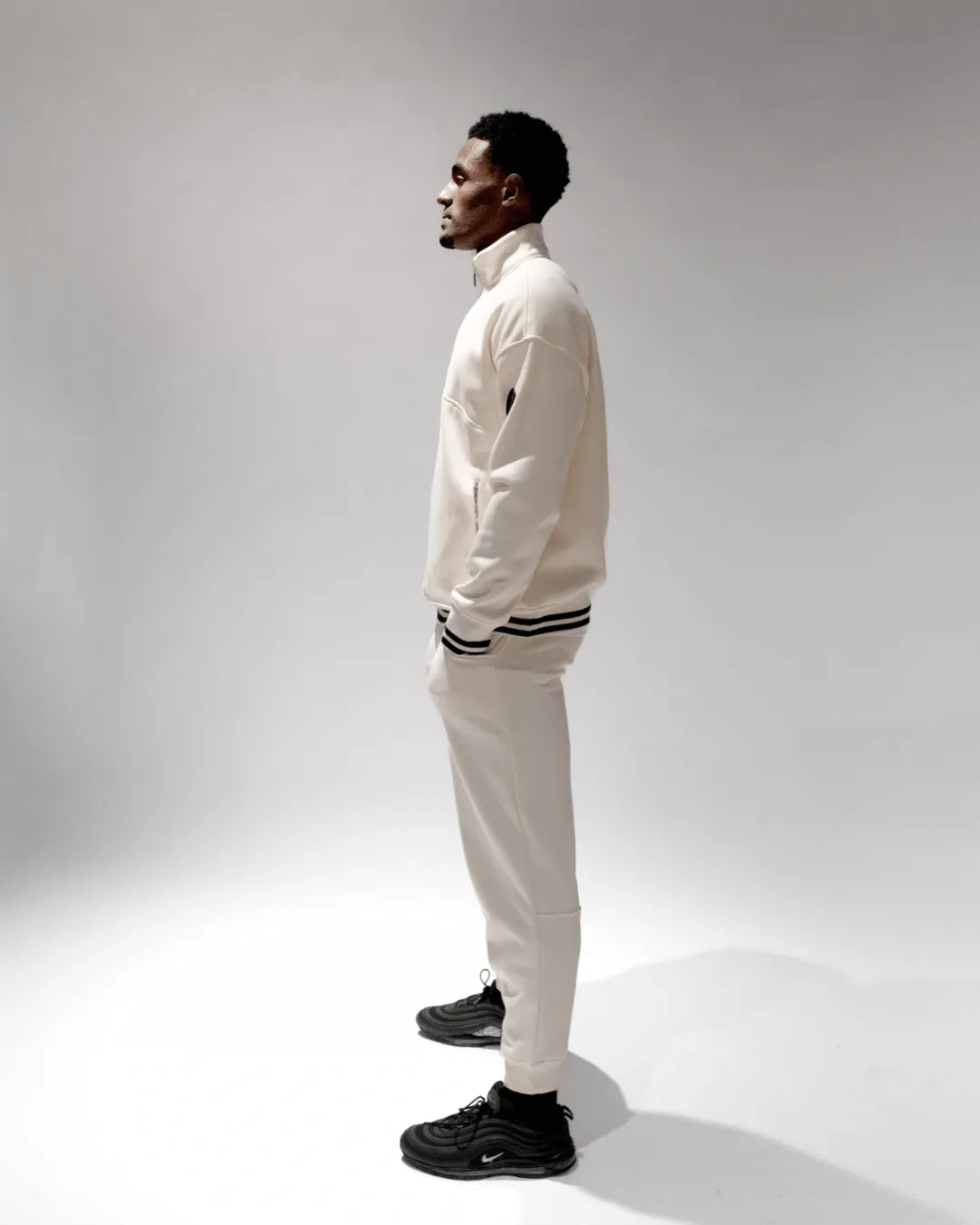 [ULTRALUX] 1/4 Zip Sweatshirt - Ivory